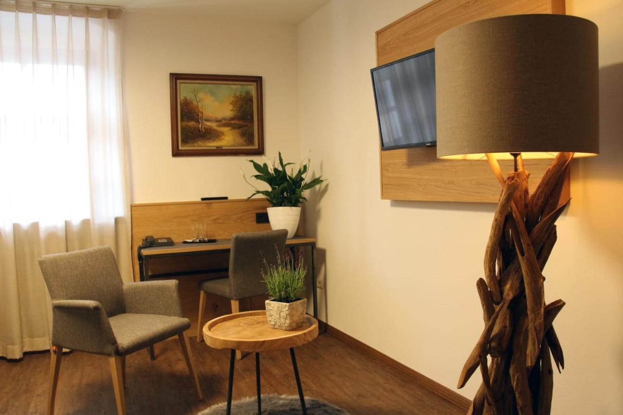 Hotel Zum Ehem. Koenigl. Bayr. Forsthaus 발드사센 외부 사진